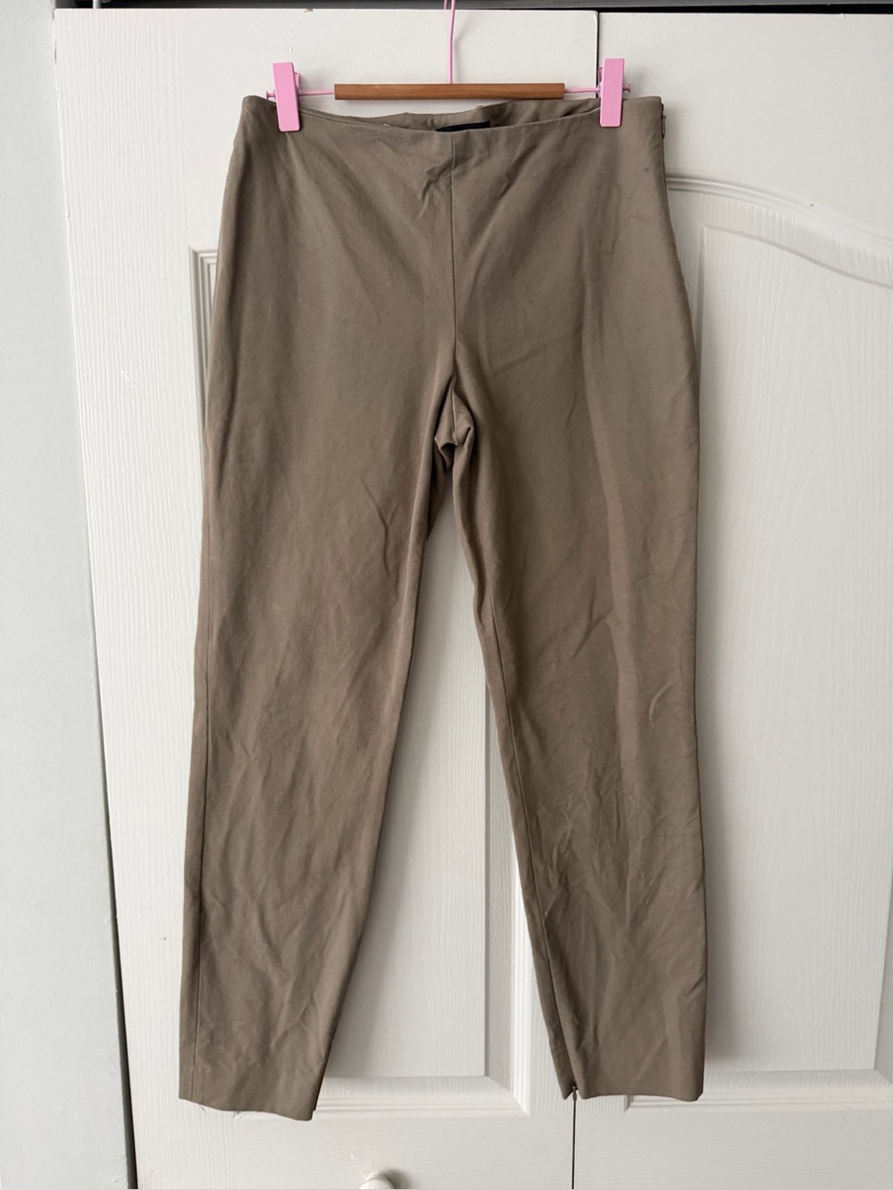 Theory Women's Skinny Pants in Taupe